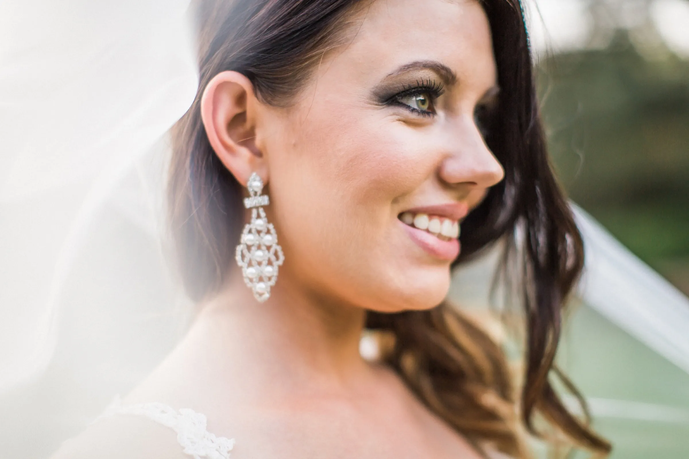 J'lainne Reznik bridal photography in Fort Worth Texas at the Fort Worth Botanical Gardens